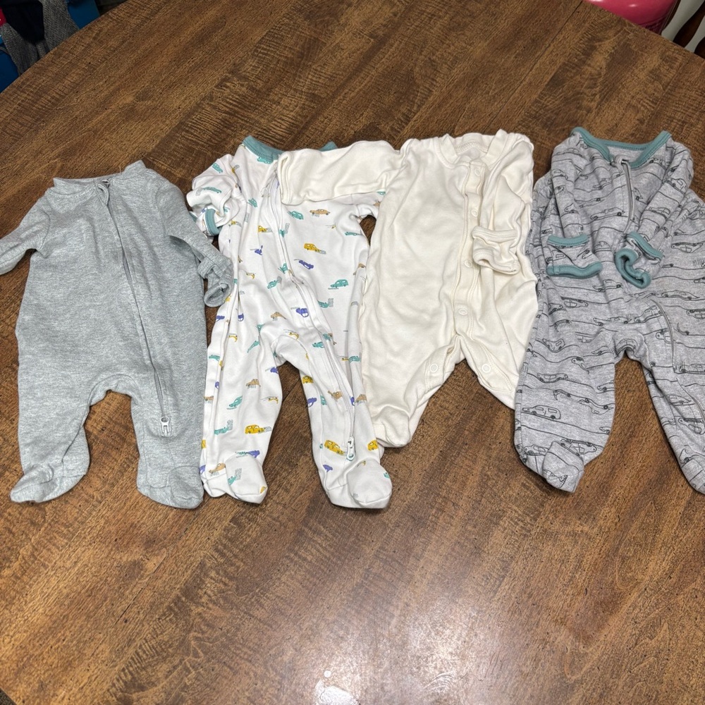Lot of 4 Gray and White Kids One Piece Set